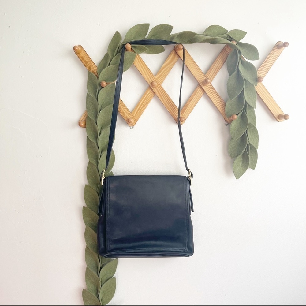 Vintage Coach Black Leather Bag - Picture 1 of 11